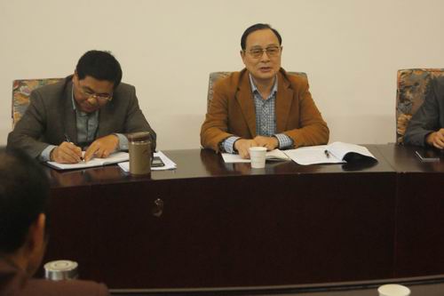 调整大小 活动总结大会现场.JPG